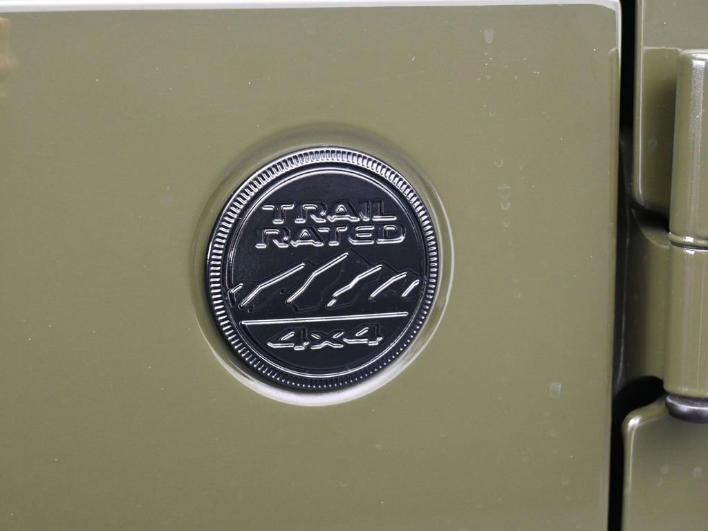 Used 2022 Jeep Wrangler Unlimited Sport image 29