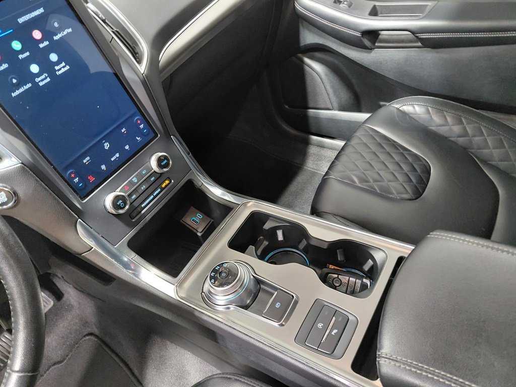 Used 2024 Ford Edge Titanium image 27