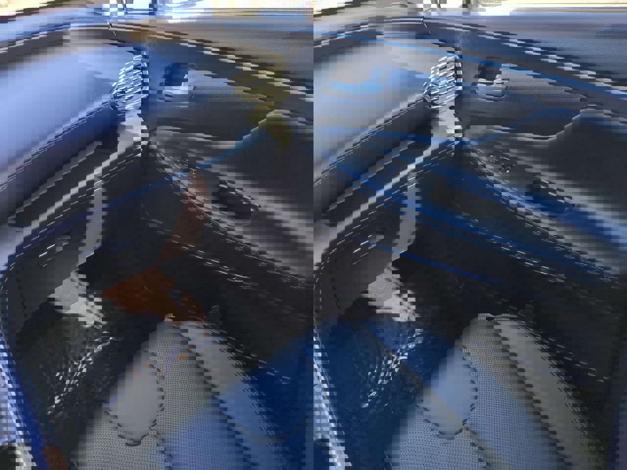 Used 2023 Hyundai Santa Fe SEL w/ Premium Package image 17