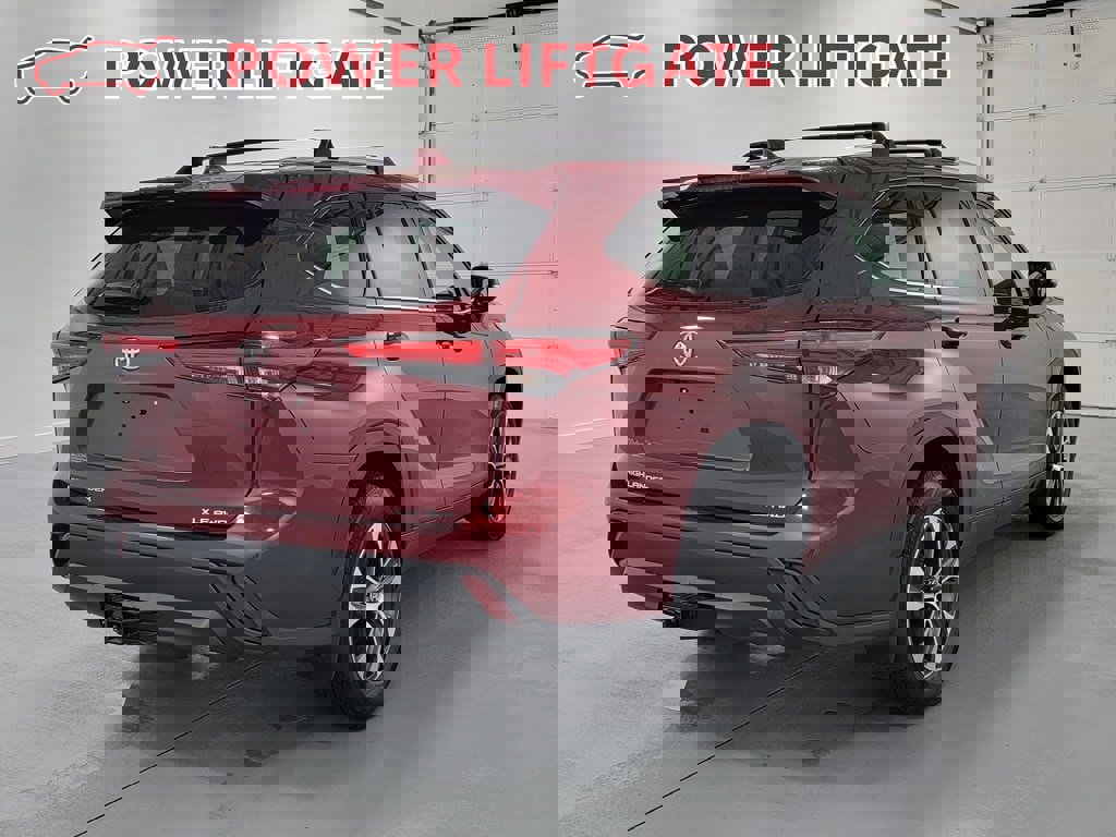 Used 2022 Toyota Highlander XLE image 9