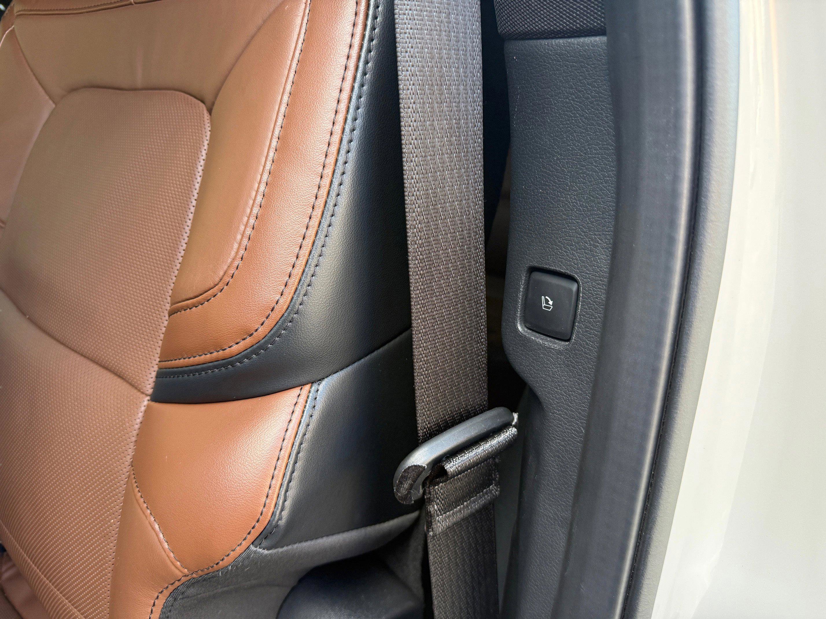 Used 2024 Lincoln Navigator L Reserve image 10