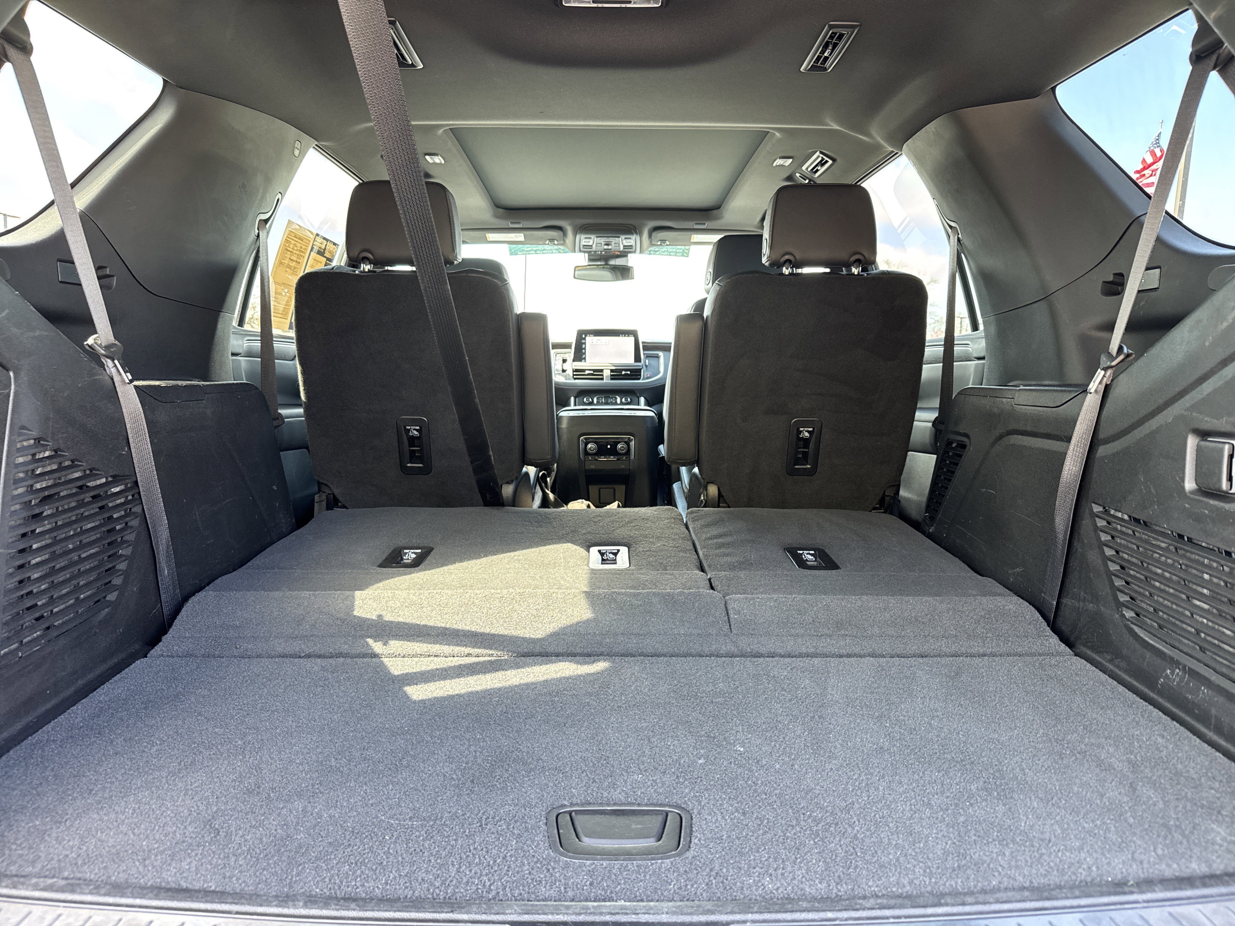 Used 2023 Chevrolet Tahoe Z71 w/ Luxury Package image 35