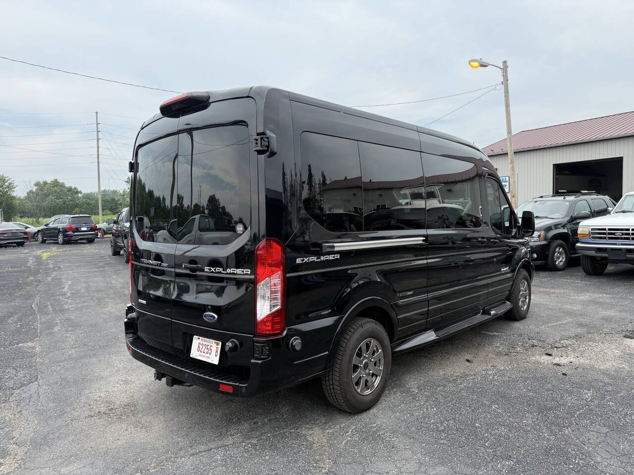 Used 2018 Ford Transit 250 148 Medium Roof w/ Exterior Upgrade Package RWD image 5