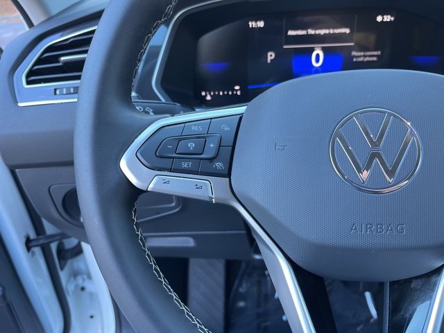 Used 2024 Volkswagen Tiguan SE image 20