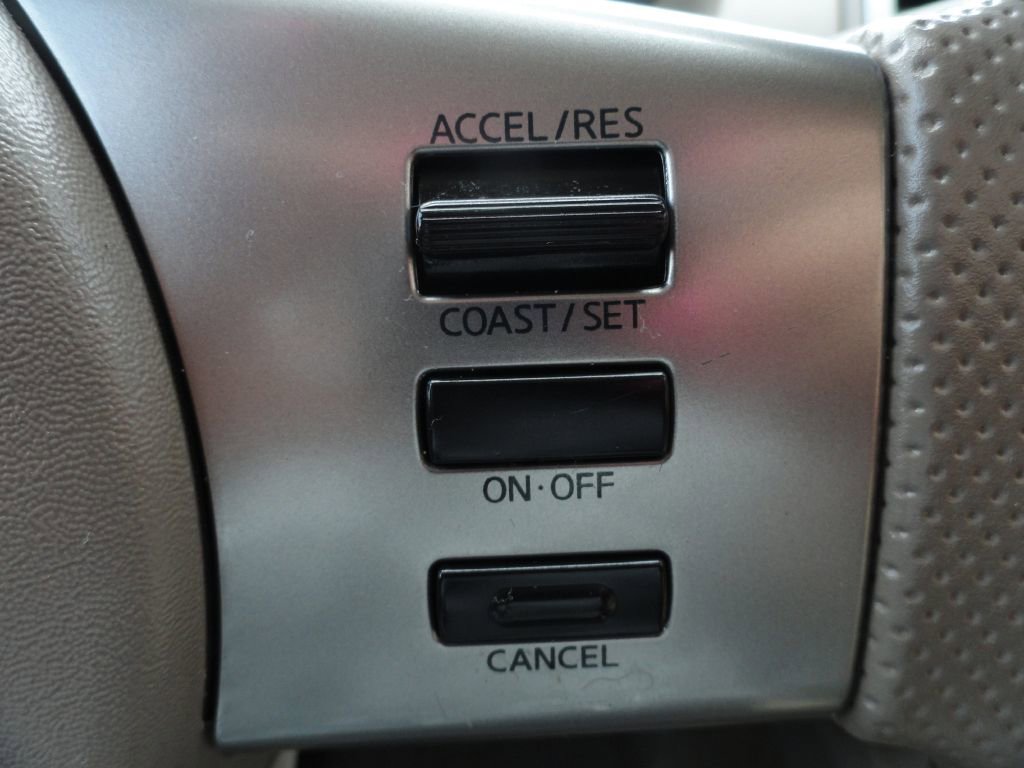 Used 2010 Nissan Frontier SE RWD image 14