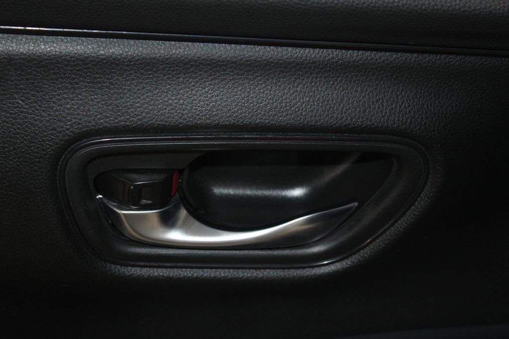 Used 2023 Honda HR-V LX image 8