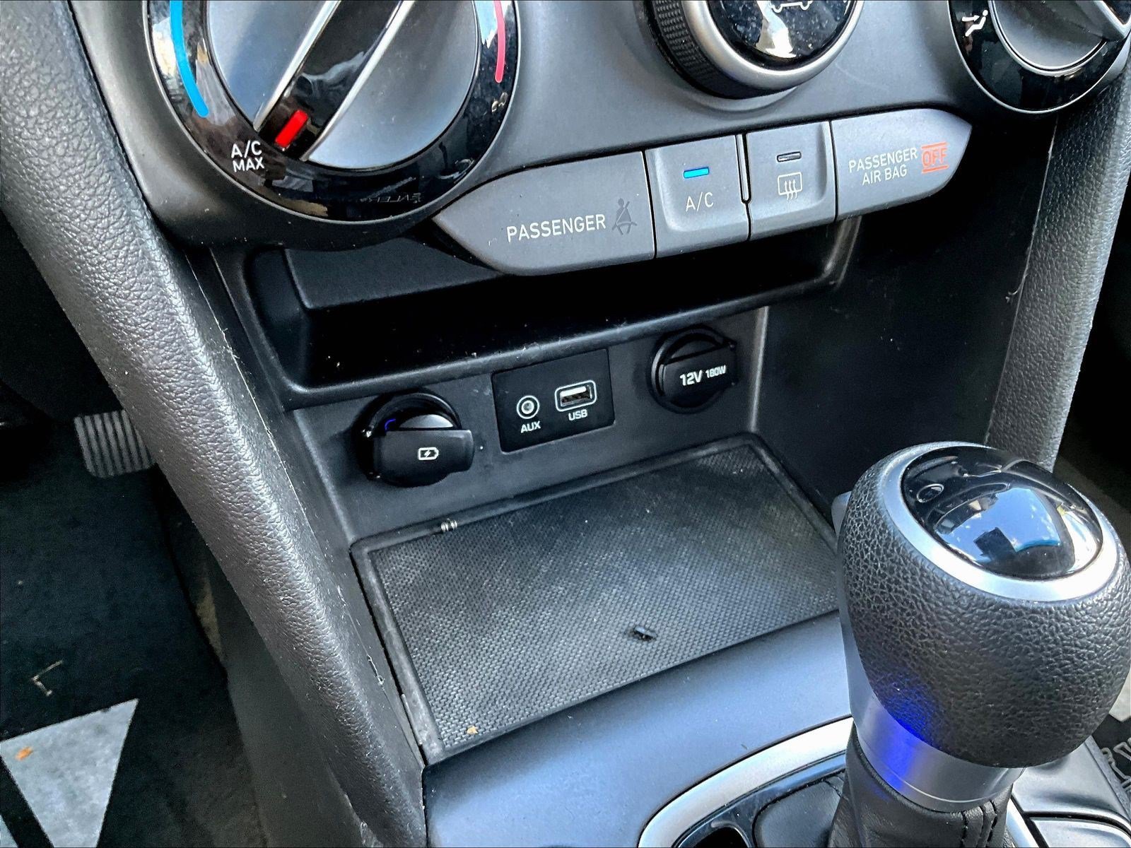 Used 2021 Hyundai Kona SE AWD/4WD image 15
