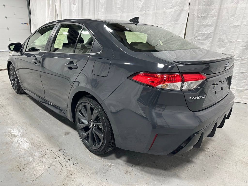 Used 2025 Toyota Corolla SE image 5