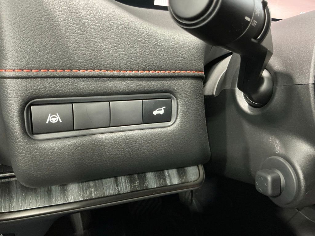 Used 2025 Nissan Armada PRO-4X image 72
