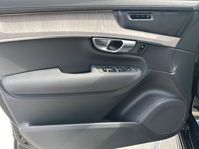 New 2026 Volvo XC90 B6 Ultra w/ Protection Package Premier image 12
