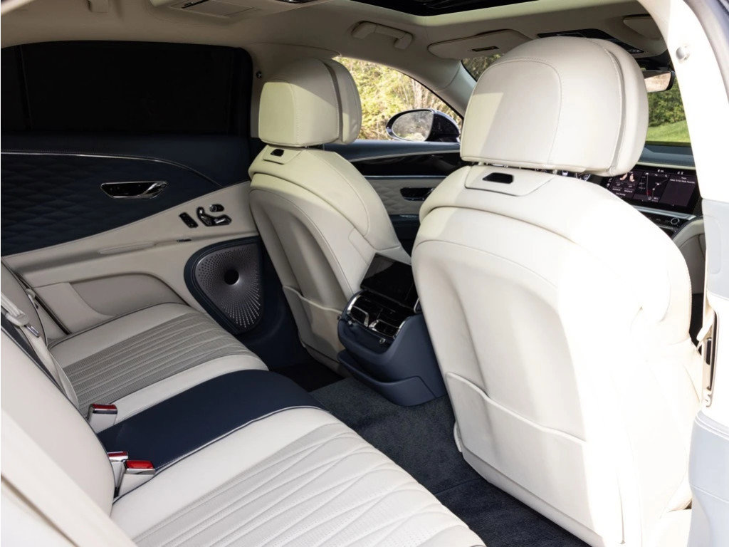 Certified 2022 Bentley Flying Spur W12 image 74