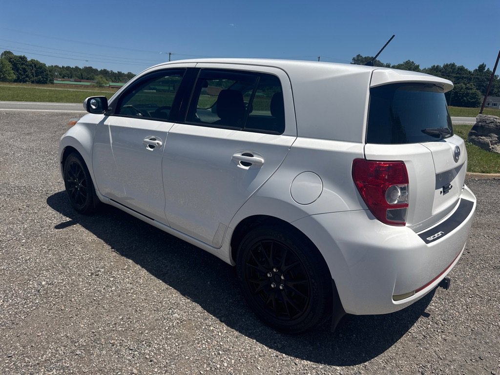 Used 2011 Scion xD FWD image 7
