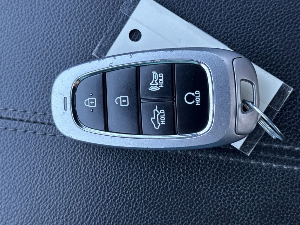 Used 2023 Hyundai Santa Cruz Night image 31