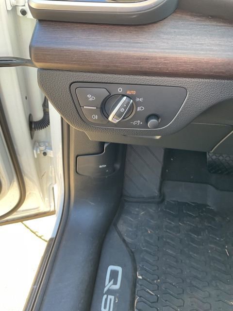 Used 2024 Audi Q5 2.0T Premium image 20