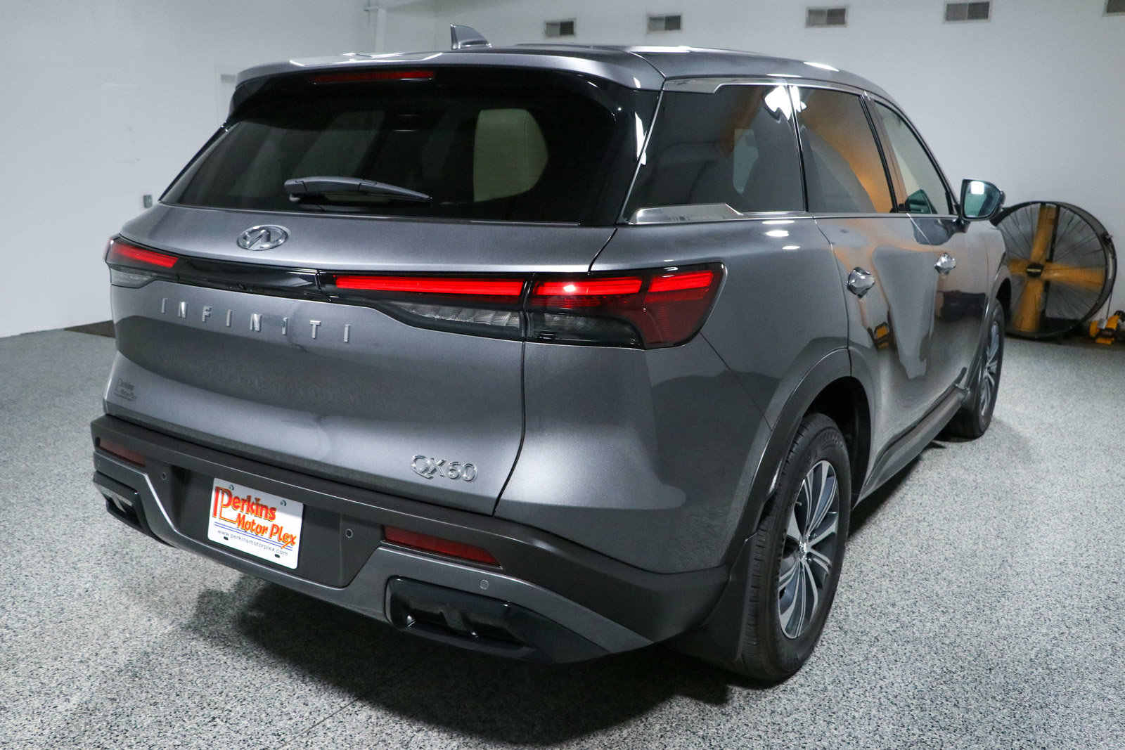 Used 2025 INFINITI QX60 Pure FWD image 7