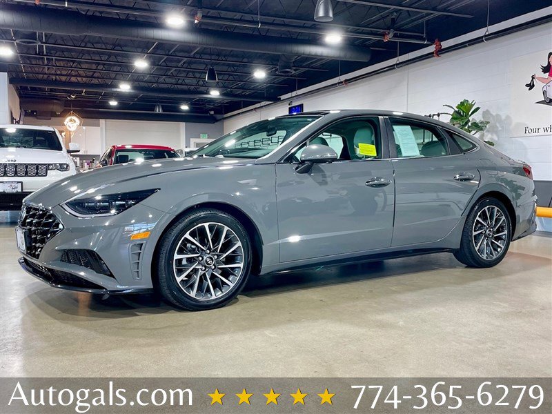 Used 2020 Hyundai Sonata Limited image 1