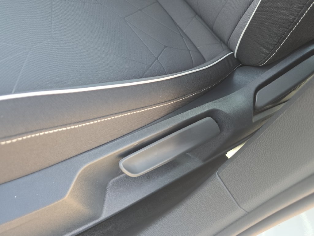 New 2027 Volkswagen Jetta Sport FWD image 19