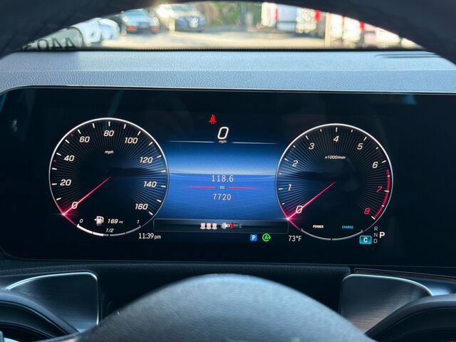 Certified 2025 Mercedes-Benz GLB 250 image 30