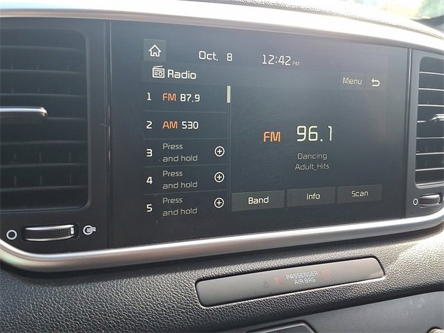 Used 2022 Kia Sportage LX image 3