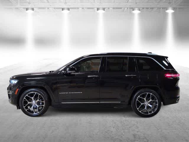 Used 2023 Jeep Grand Cherokee Summit image 5