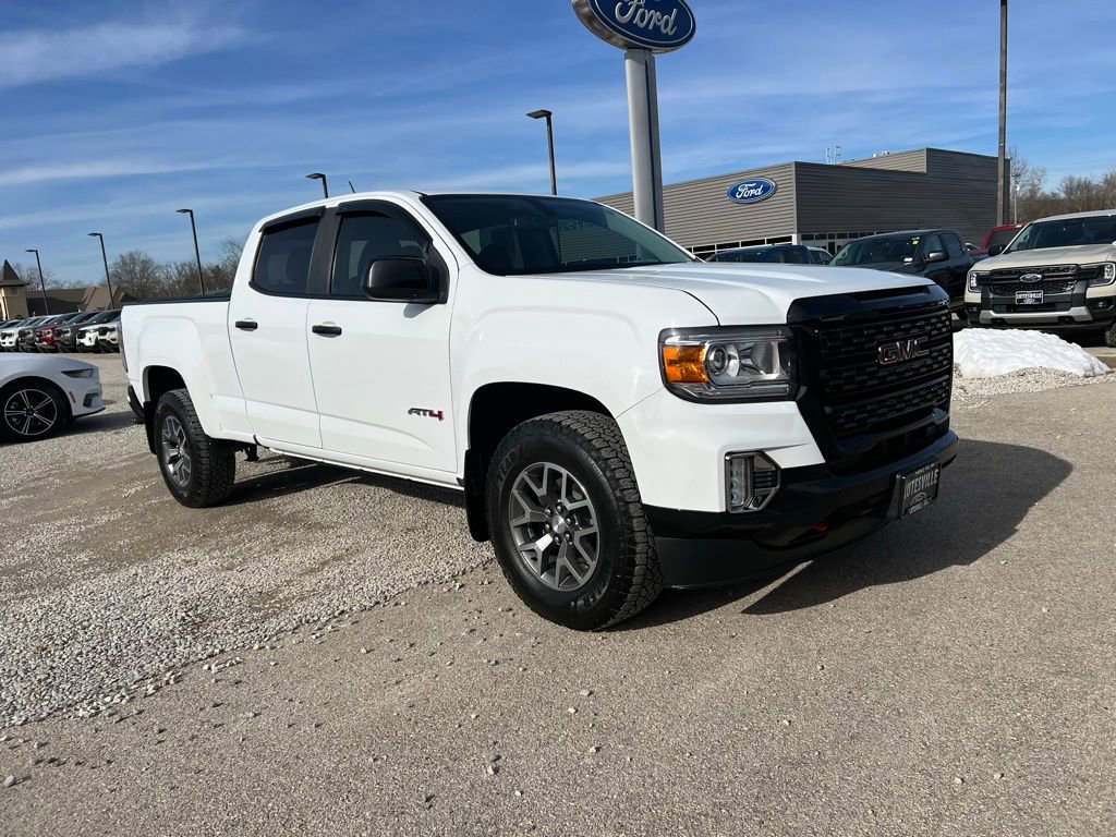 Used 2022 GMC Canyon AT4 image 2