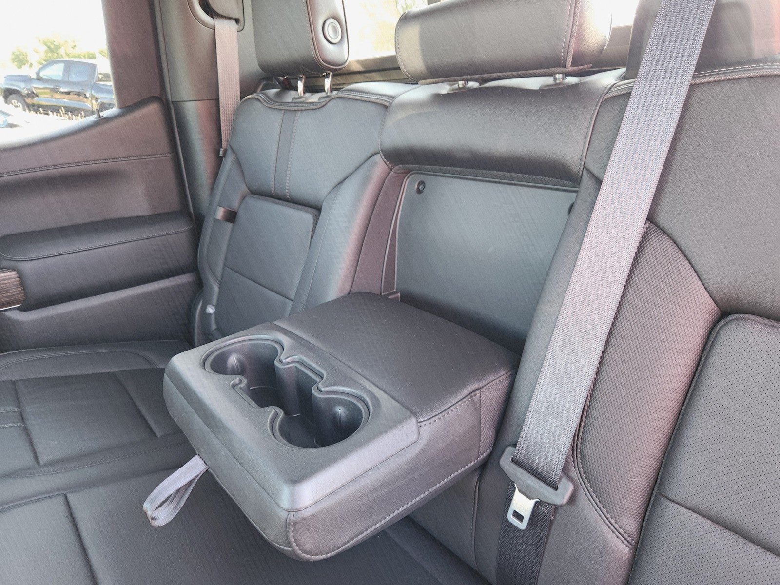 Used 2021 Chevrolet Silverado 1500 High Country w/ Technology Package AWD/4WD image 29