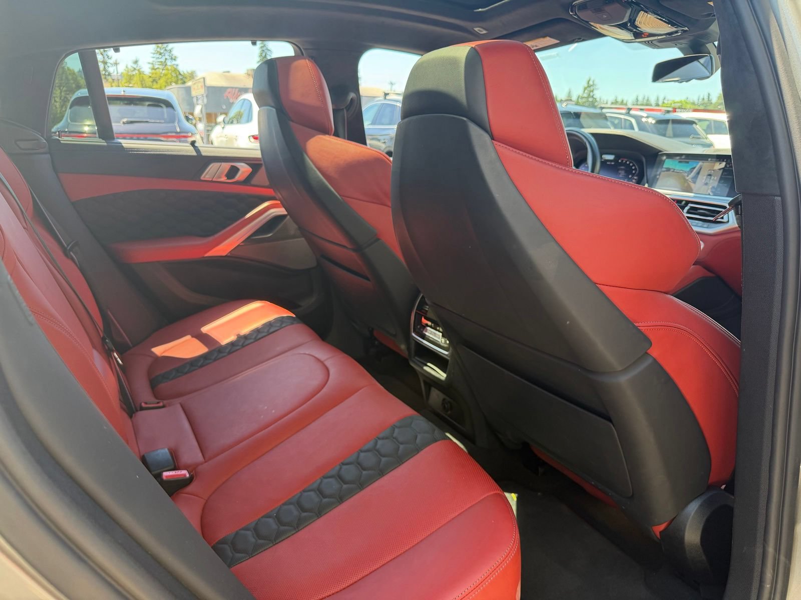 Used 2022 BMW X6 M w/ Competition Package AWD/4WD image 19