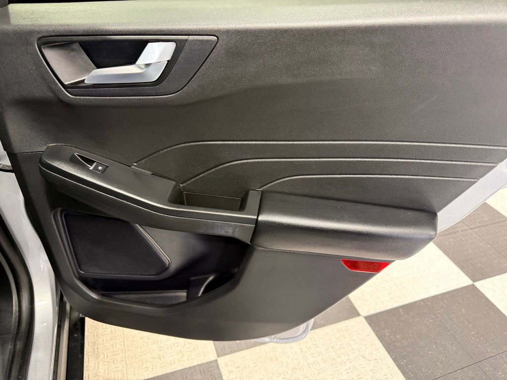 Used 2024 Ford Escape ST-Line image 27