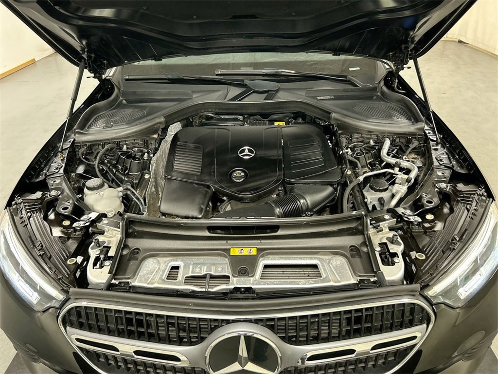Used 2023 Mercedes-Benz GLC 300 4MATIC image 23