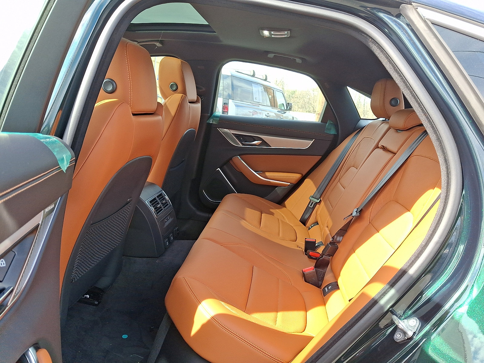 New 2024 Jaguar XF R-Dynamic SE AWD/4WD image 5
