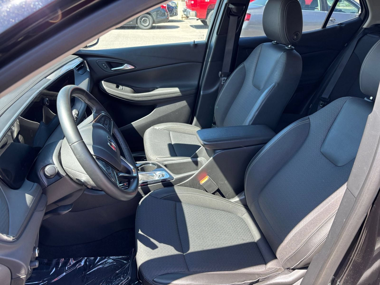 Used 2025 Buick Encore GX Preferred FWD image 36