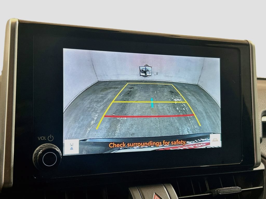 Used 2025 Toyota RAV4 XLE FWD image 12