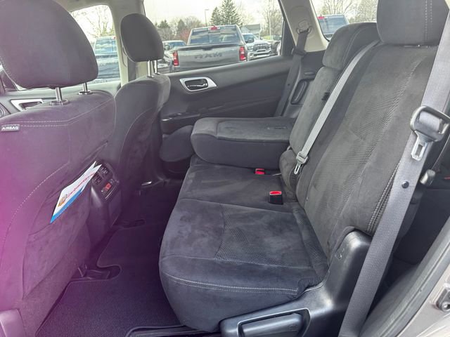 Used 2013 Nissan Pathfinder S image 21