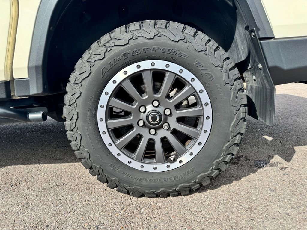 Used 2025 INEOS Grenadier Fieldmaster Edition image 27