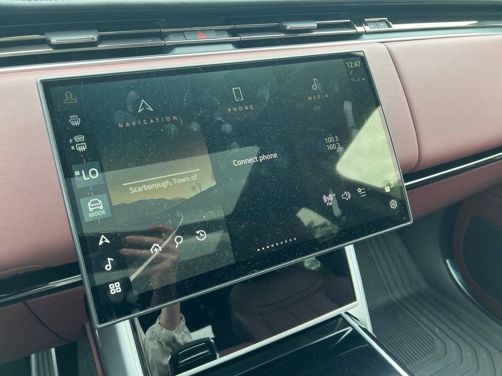 New 2025 Land Rover Range Rover SE image 15