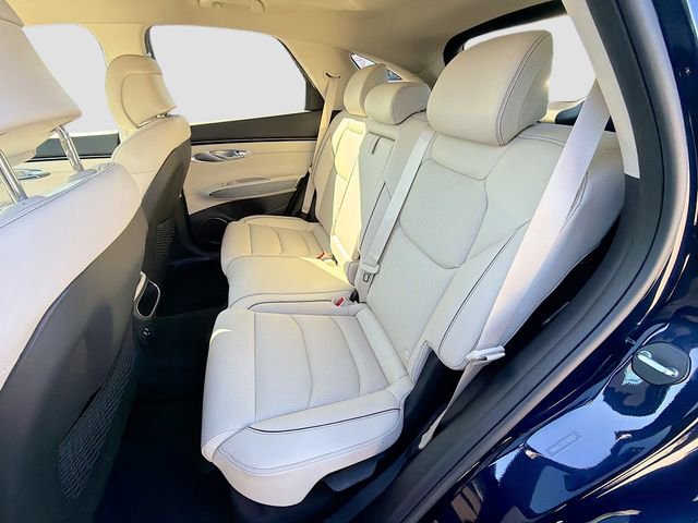 Used 2025 Genesis GV70 2.5T w/ Advanced Package image 20