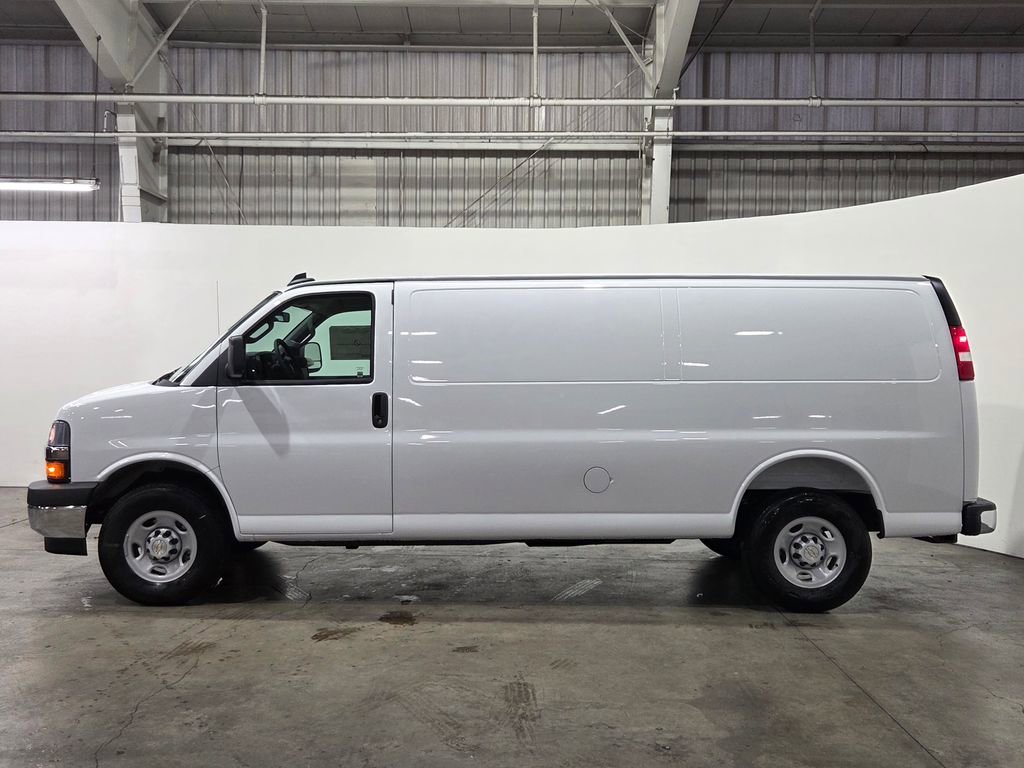 New 2025 Chevrolet Express 3500 Extended w/ Driver Convenience Package image 15