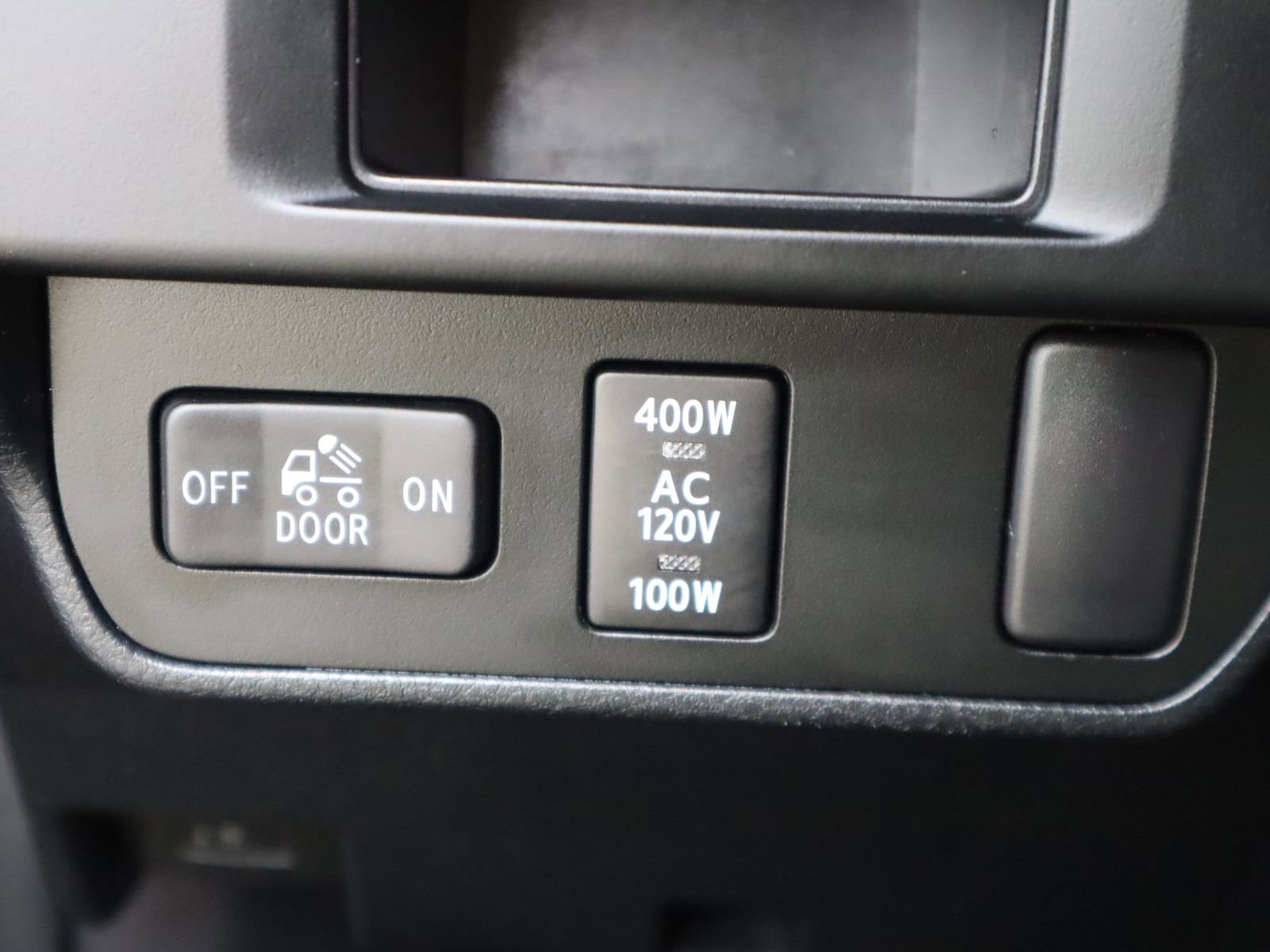 Used 2016 Toyota Tacoma TRD Off-Road w/ Towing Package AWD/4WD image 35