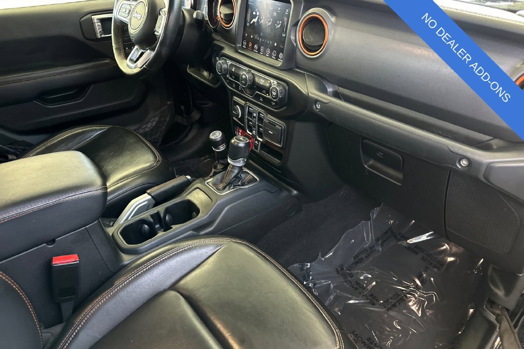Used 2022 Jeep Gladiator Mojave w/ LED Lighting Group AWD/4WD image 17