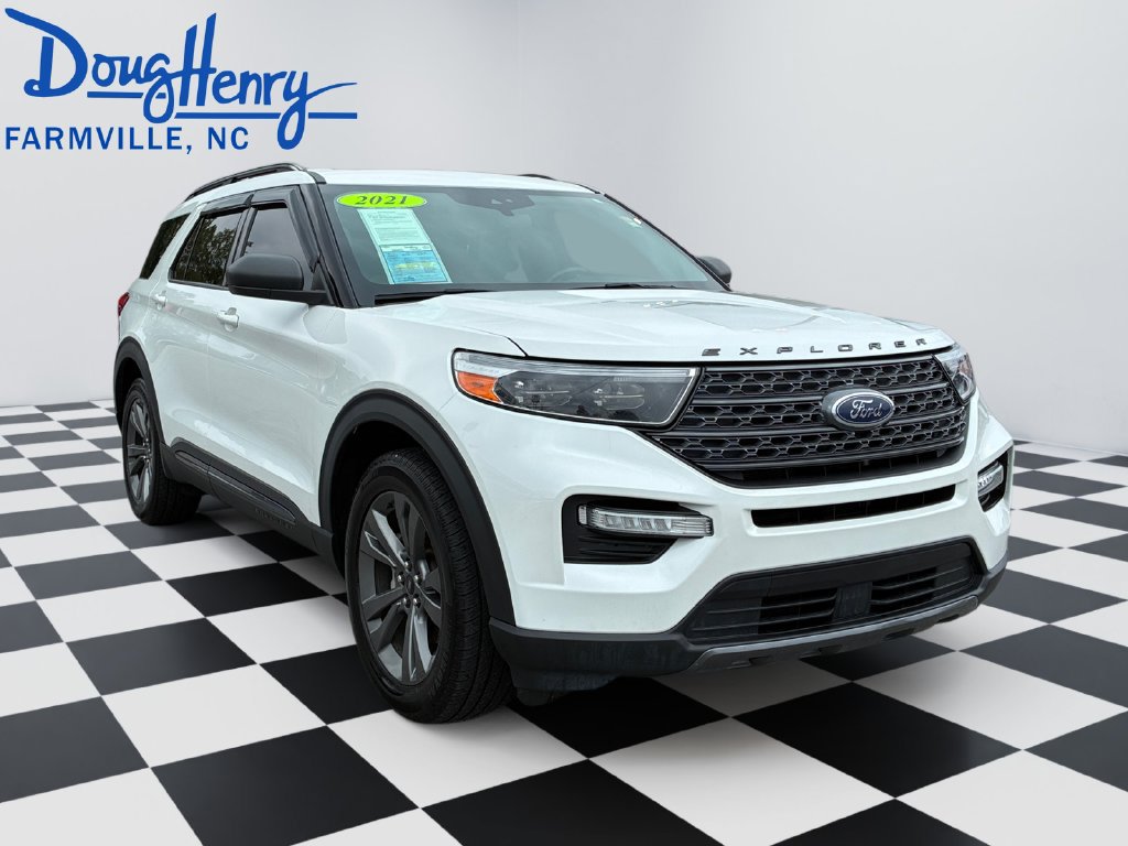 Used 2021 Ford Explorer XLT w/ Equipment Group 202A AWD/4WD image 7
