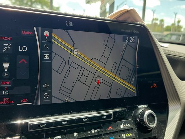 Used 2021 Toyota Highlander Platinum FWD image 32