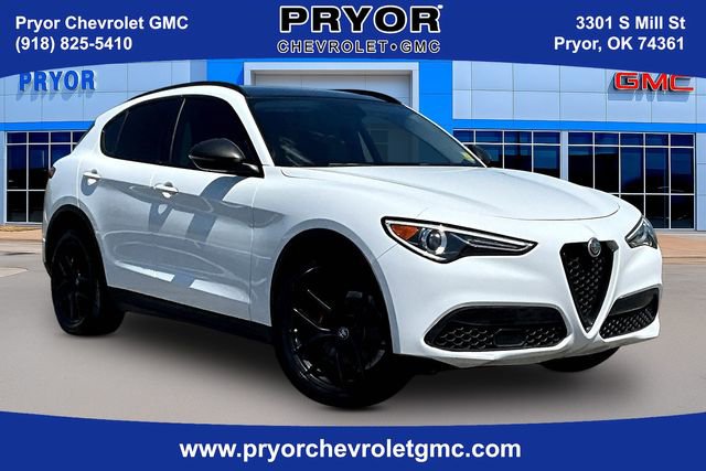 Used 2019 Alfa Romeo Stelvio w/ Nero Edizione image 1