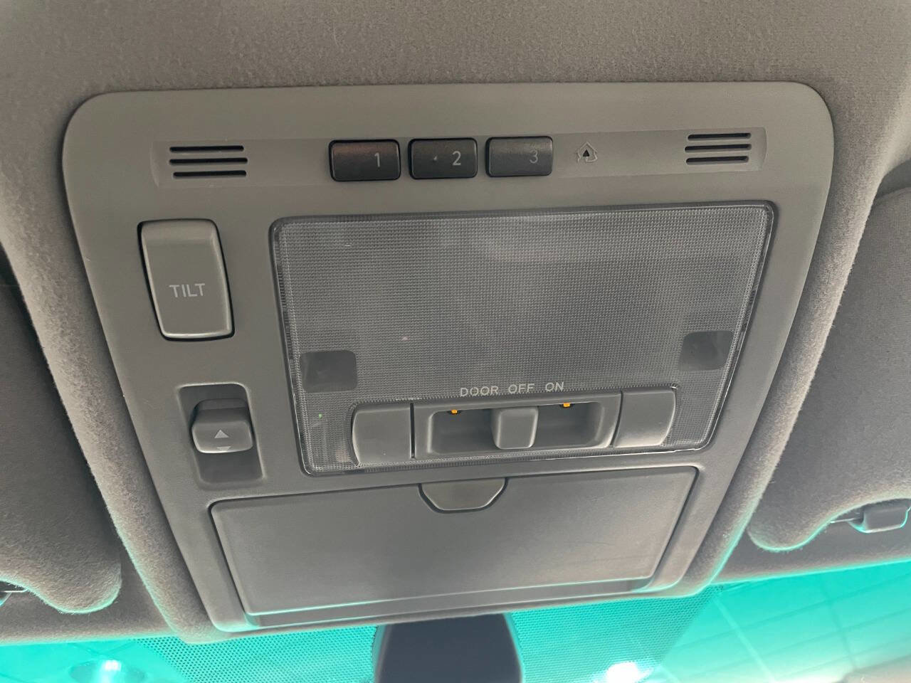 Used 2004 Lexus RX 330 AWD image 38