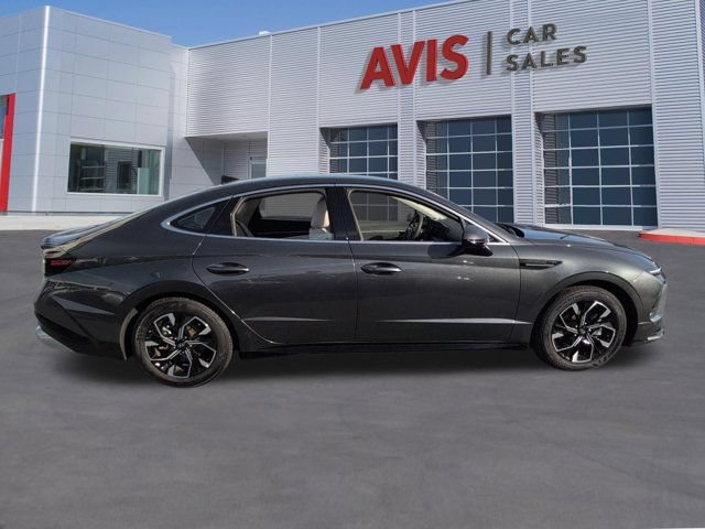 Used 2025 Hyundai Sonata SEL FWD image 5