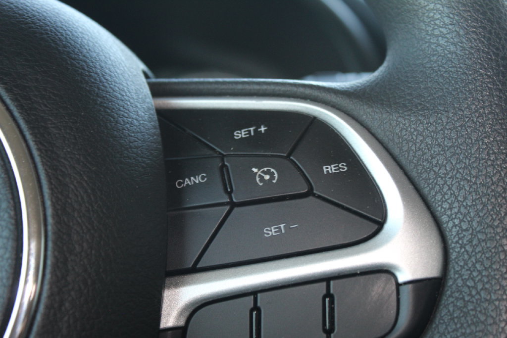 Used 2021 Jeep Renegade Sport FWD image 26