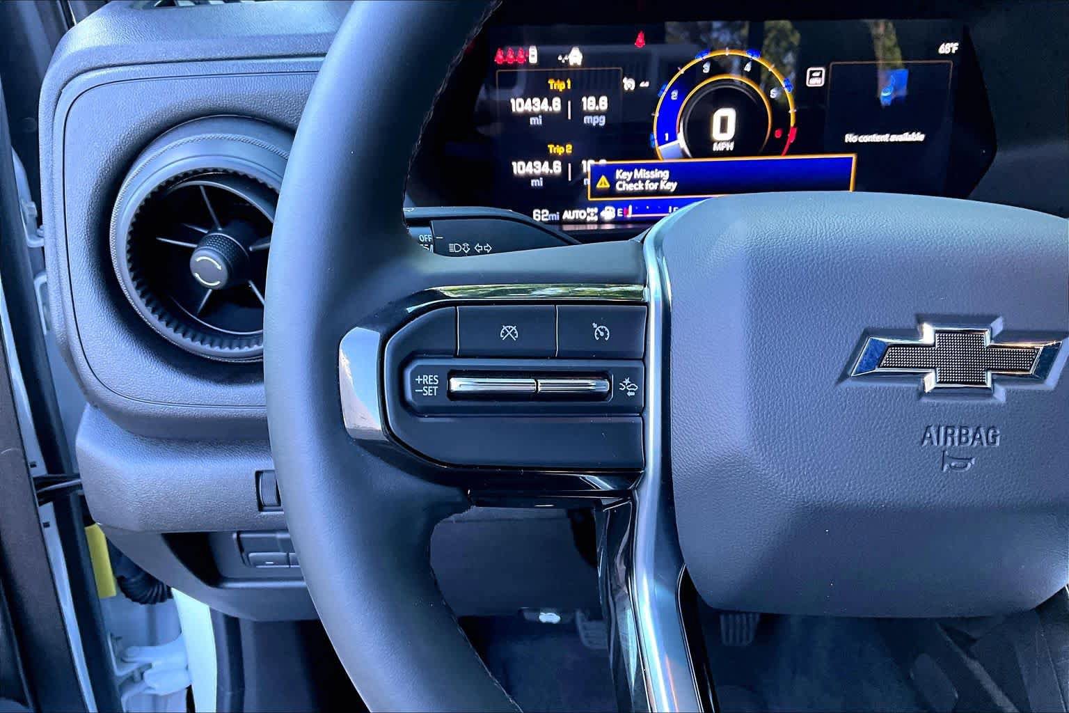 Used 2025 Chevrolet Colorado Trail Boss AWD/4WD image 24