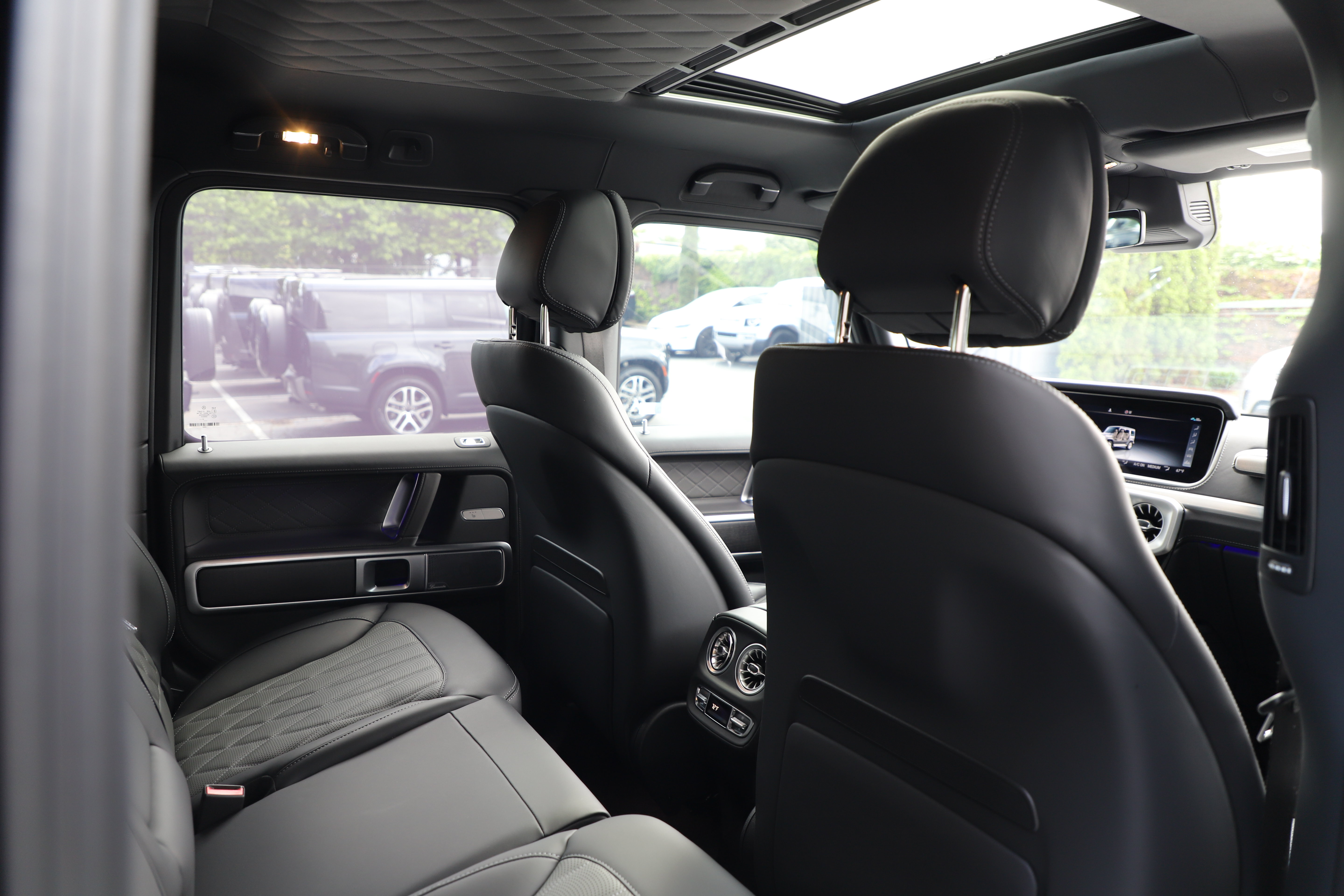 Used 2024 Mercedes-Benz G 550 image 15