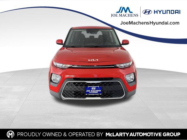 Used 2022 Kia Soul LX w/ Technology Package FWD image 2
