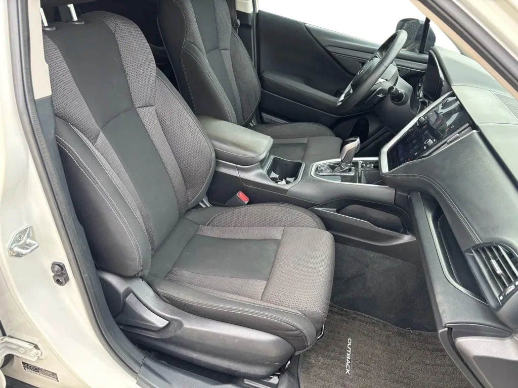 Used 2022 Subaru Outback Premium AWD/4WD image 32