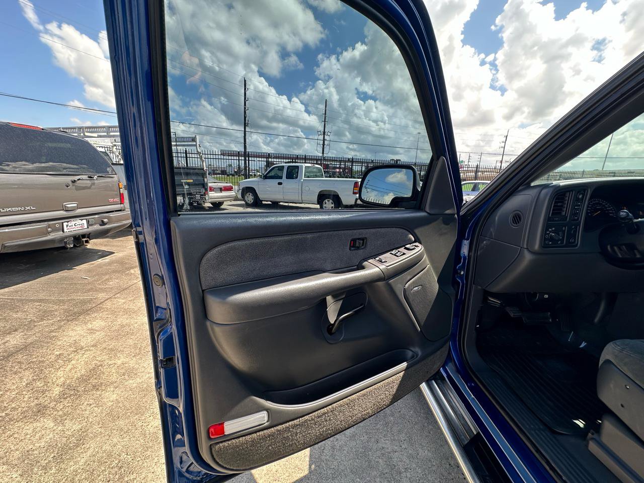 Used 2003 Chevrolet Silverado 1500 LS w/ Off-Road Package AWD/4WD image 39